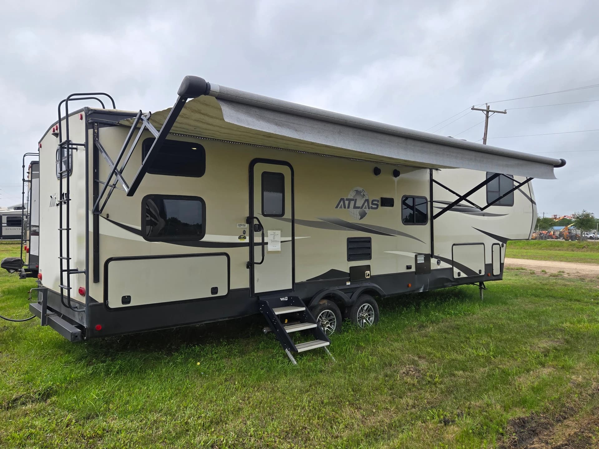 2019 Keystone Atlas 3112BHF_PROD — photo 3 of 14