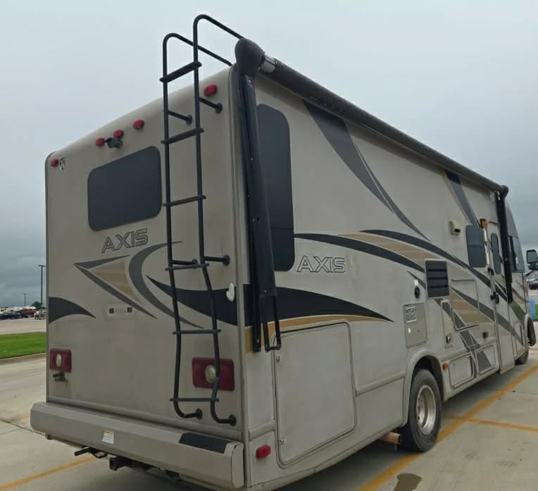 2015 Thor Axis 251 — photo 5 of 10