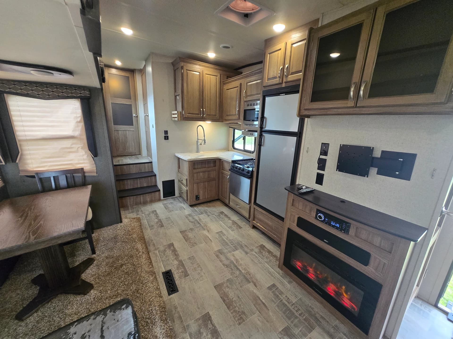 2019 Keystone Atlas 3112BHF_PROD — photo 8 of 14