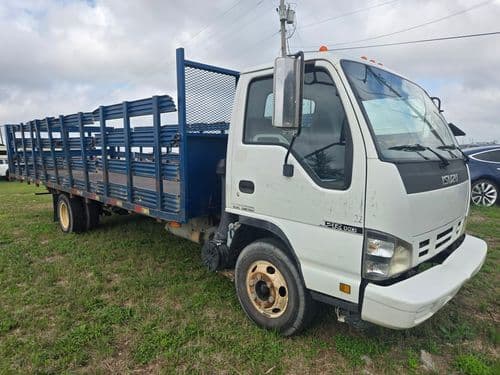 2007 Isuzu NPR stake-bed gallery 2