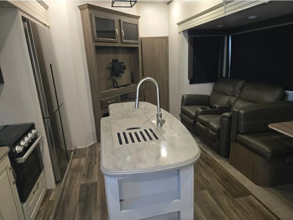 2021 Keystone Rv Company Cougar 364bhl — photo 6 of 11