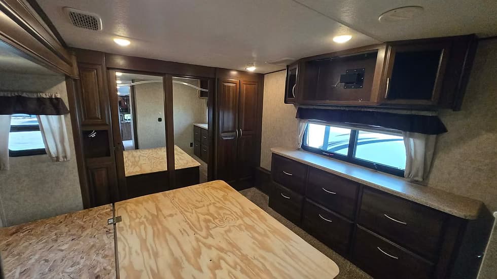 2017 Forest River PRIMETIME SANIBEL3751 — photo 12 of 13
